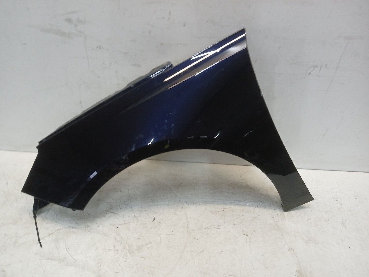Spatbord links voor Peugeot 308, Auto-onderdelen, Onderdelen@venauto.nl, Van der Ven Autorecycling B.V., Gebruikt, Ettenseweg 76, 4706 PB Roosendaal, The Netherlands