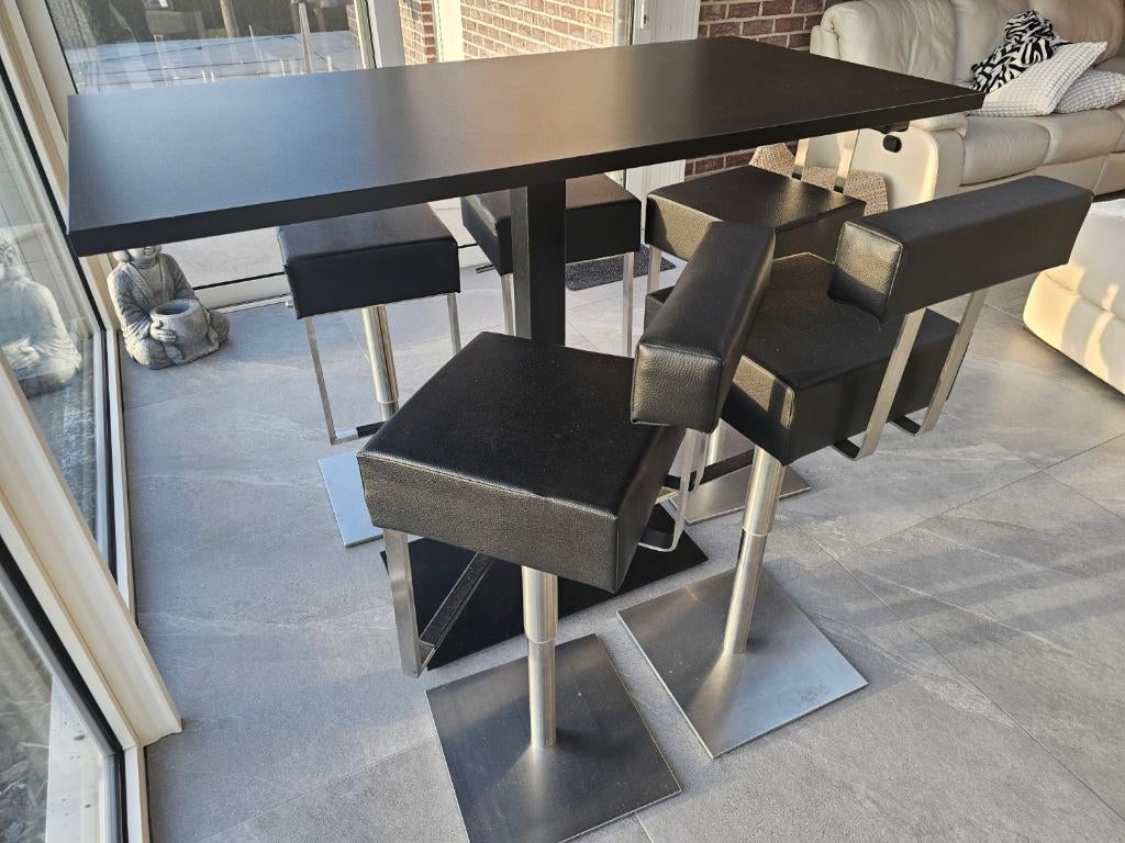 Mange debout, Enlèvement, Comme neuf