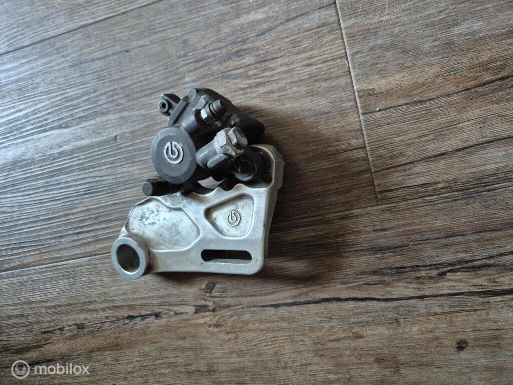 Brembo remklauw ankerplaat Sport Classic GT Paul Smart, Motoren, Gebruikt, Factorystore.service@ducati.com, Ophalen of Verzenden