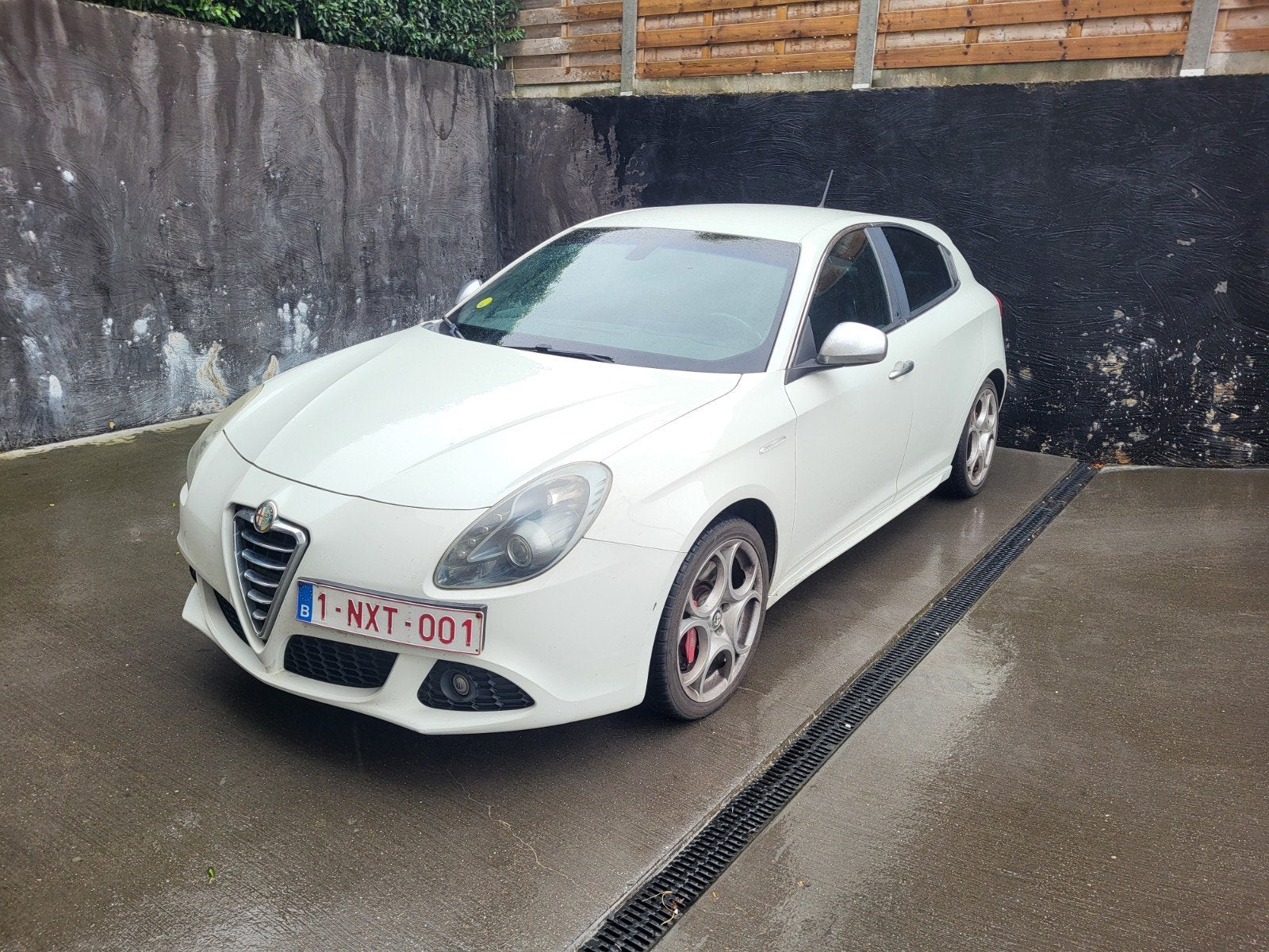 Alfa romeo giulietta, Voorwielaandrijving, Euro 5, Zwart, 4 cilinders