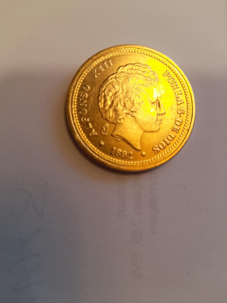 Replica 20 pesetas  gouden omhulsel 32 mm dikte 2mm, Postzegels en Munten, Postzegels | Europa | Spanje, Ophalen of Verzenden