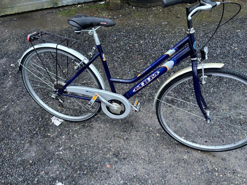 Damesfiets, Fietsen en Brommers, Ophalen, Zo goed als nieuw, Versnellingen