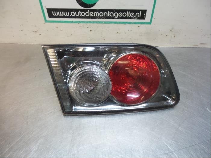 Achterlicht links van een Mazda 6 (6 02-), Gebruikt, -, -, Ophalen of Verzenden