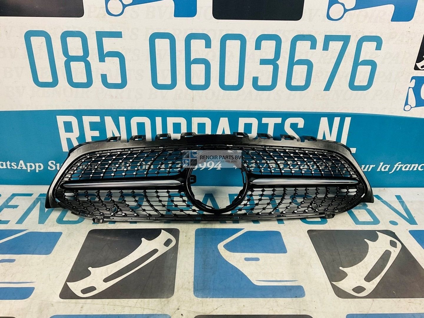 Grill Mercedes CLA W118 A1188880200 Gril 2-B7-6282A, Gebruikt, -, -, Ophalen of Verzenden