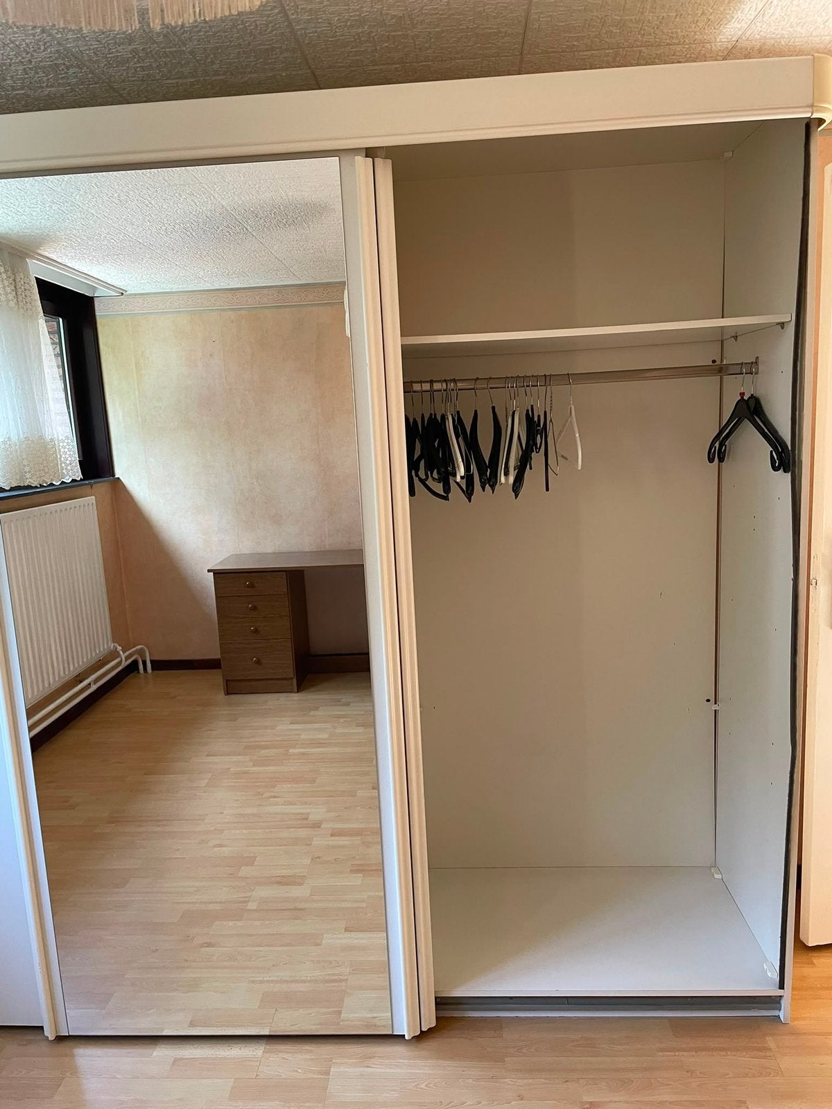 Witte schuifdeurkast, Huis en Inrichting, Kasten | Kleerkasten, Ophalen, Gebruikt