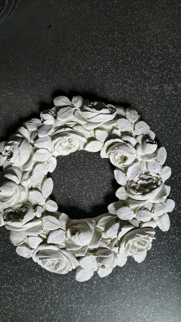 4 Prachtige betonnen bloemen voor op te hangen in de tuin !, Huis en Inrichting, Woonaccessoires | Kransen, Ophalen of Verzenden