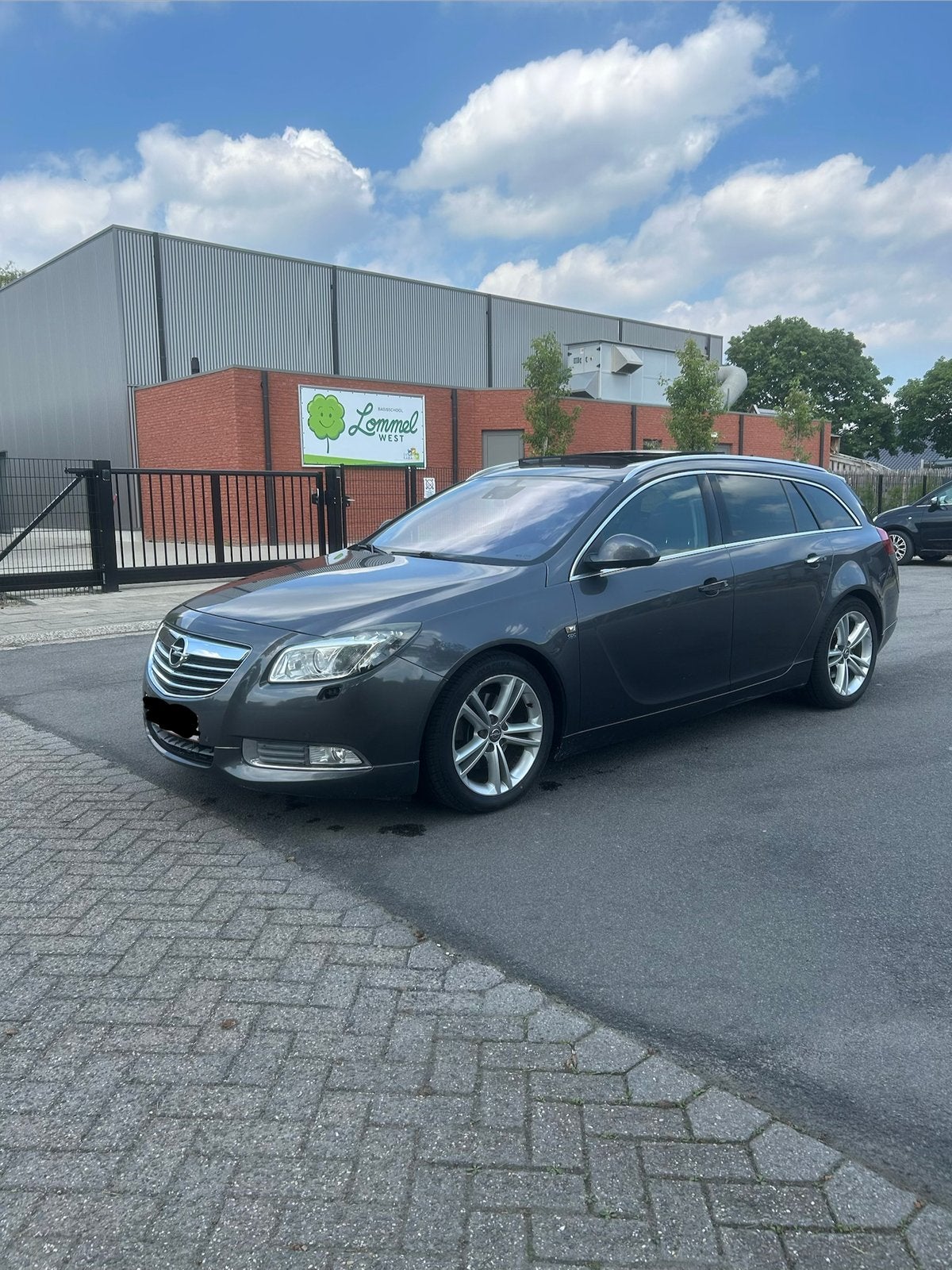 Opel insignia 2.0 diesel 2010 (185000km), Auto's, Opel, Zwart, Leder, Particulier, Insignia