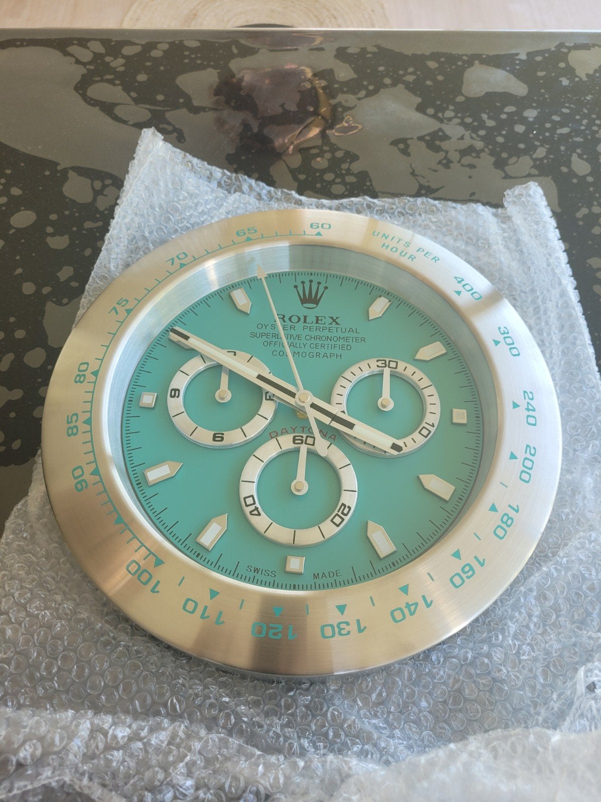 Muurklok rolex en Ap  nieuw in doos ! Niewprijs  was 600 e, Ophalen