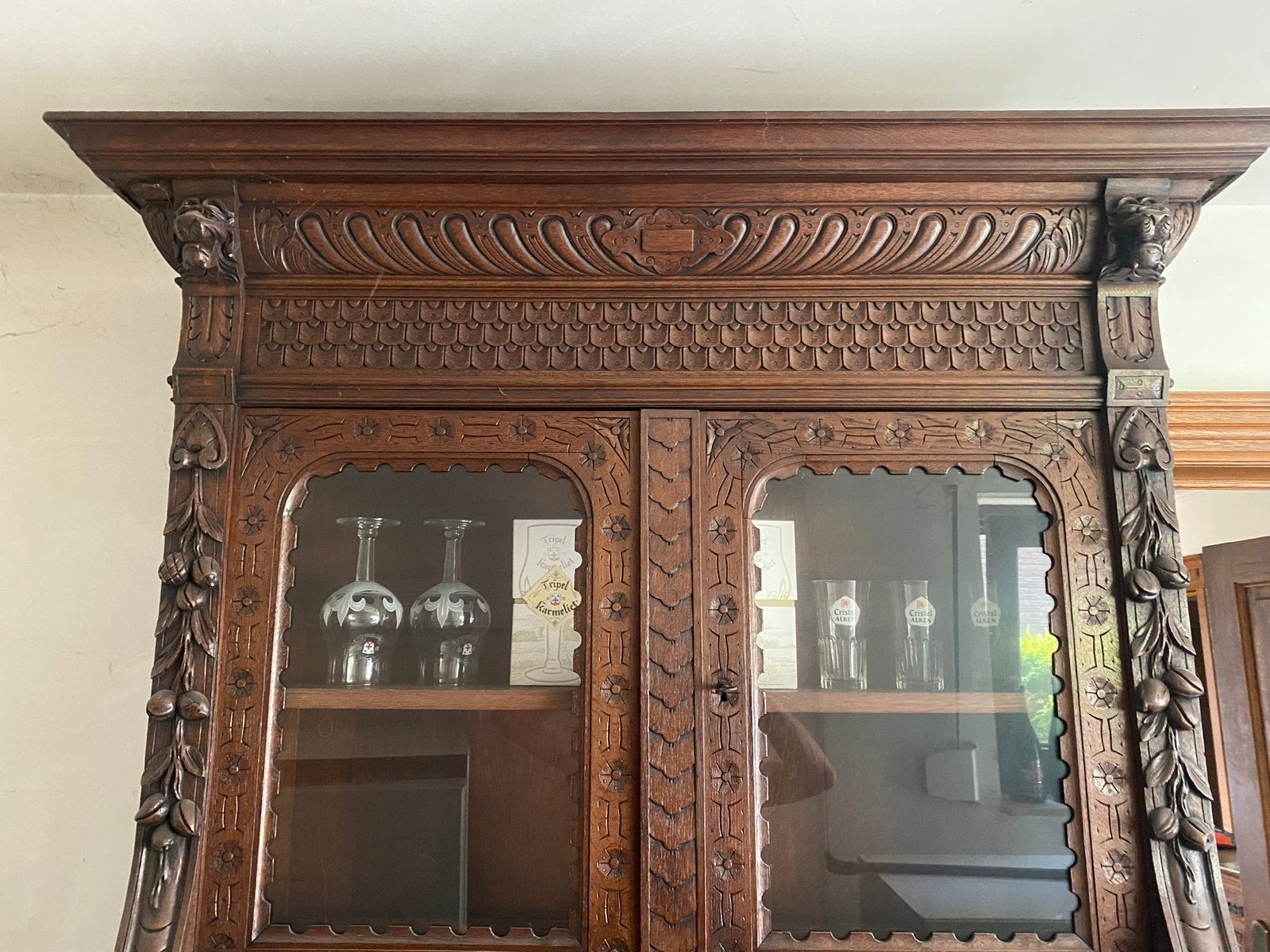 Armoire en chêne, Enlèvement