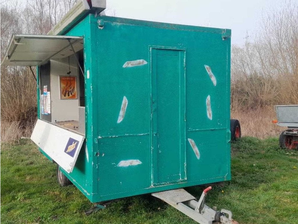 Boutique de puces mobile / camion de frites, Autres marques, Achat, Entreprise, Autres carburants