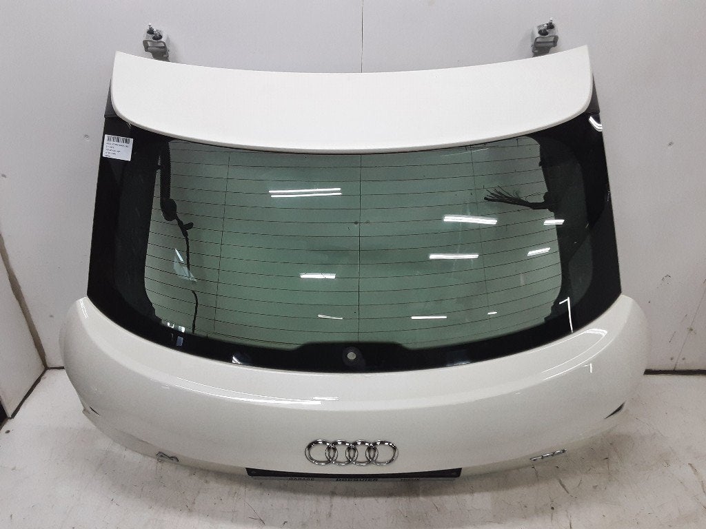 HAYON ARRIÈRE / MALLE Audi A1 (8X1 / 8XK) (01-2010/10-2018), Auto-Union-Straße  1,
85057  Ingolstadt, DE, Info@audi.de, Haillon arrière