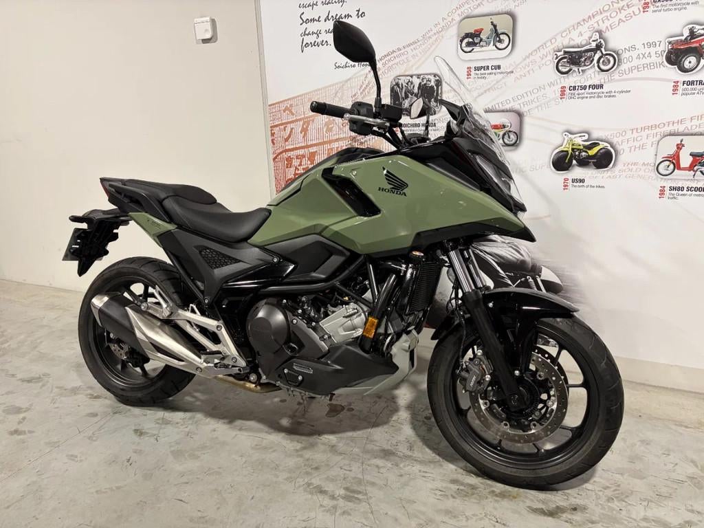 Honda NC750X DCT nieuwste model (btw moto) (bj 2025), Motoren, 750 cc, Bedrijf, Meer dan 35 kW, Overig