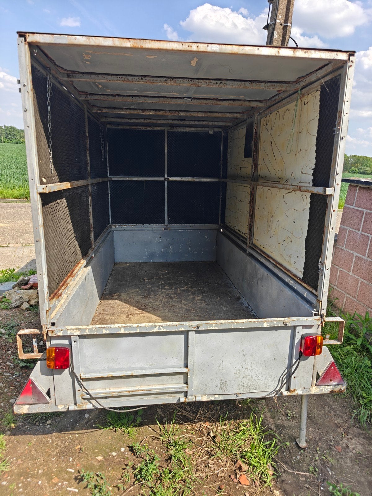 Grote aanhangwagen 250 op 125, Enlèvement, Utilisé