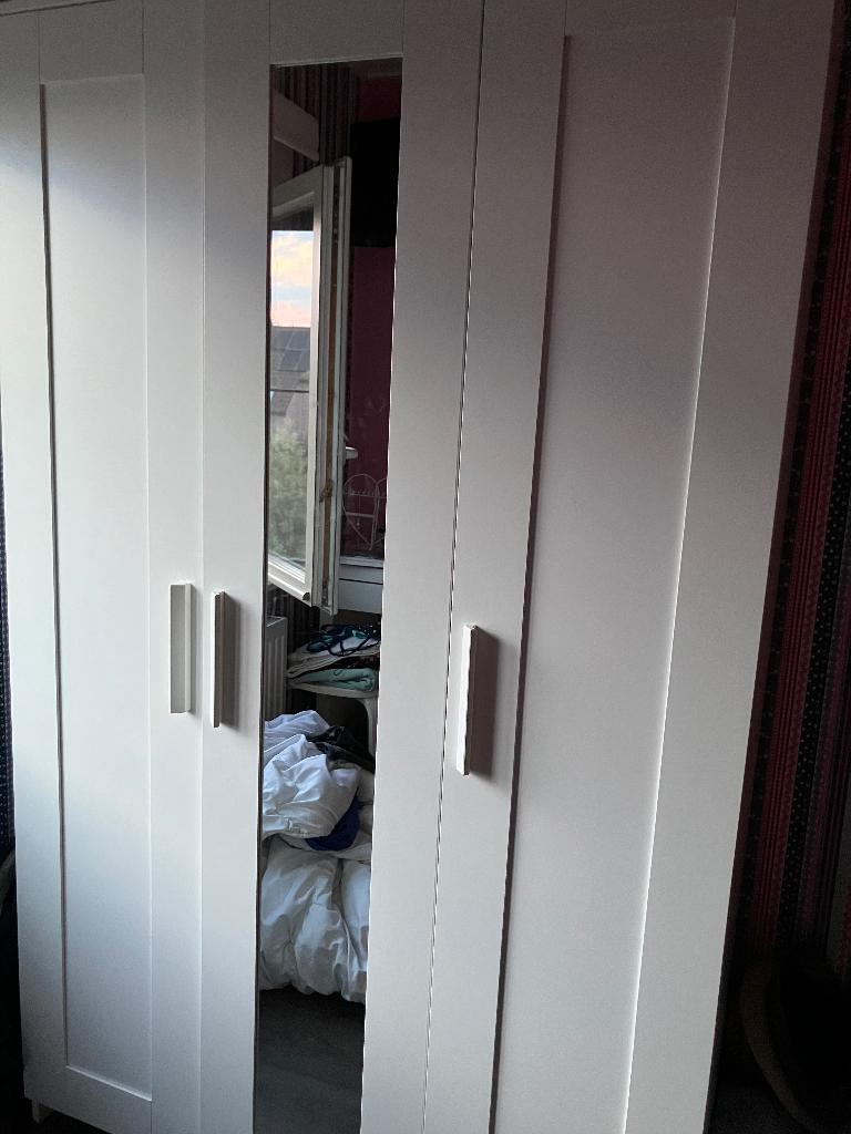 Witte kast Brimnes ikea te koop, Huis en Inrichting, Ophalen, 100 tot 150 cm, Zo goed als nieuw, 150 tot 200 cm