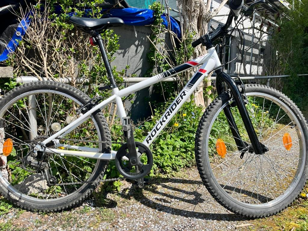 Mountainbike Btwin junior 24" ST100 RR 9 12 jaar, Geen vering, Ophalen of Verzenden, Zo goed als nieuw, Overige merken