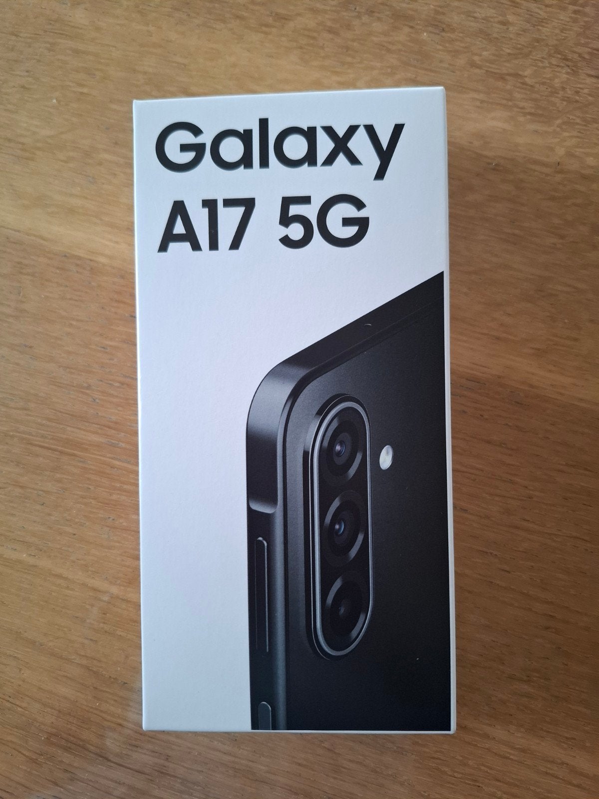 NIEUW smartphone Samsung A17, 5G, 128g + hoes, Télécoms, Téléphonie mobile | Samsung, Neuf, Enlèvement, Sans abonnement, Écran tactile