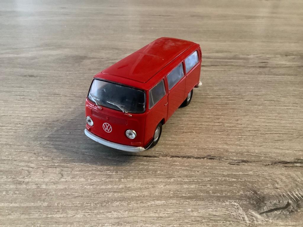 Autobus Volkswagen T2 miniature (échelle 1/24), Enlèvement ou Envoi, Comme neuf, Voiture, Welly