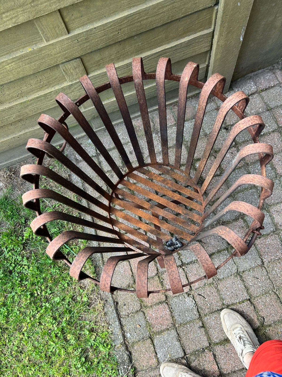 Te koop  grote vuur korf ( geen koerier diensten ), Tuin en Terras, Ophalen, Zo goed als nieuw