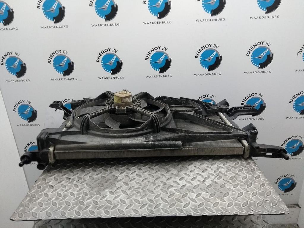 OPEL CORSA 1.2-16V RHYTHM KOELERPAKKET 2004, Ophalen of Verzenden, Gebruikt, Stiba lid