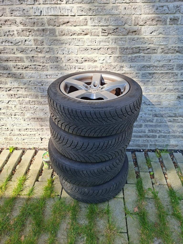 Winterbanden BMW serie 1, Auto-onderdelen, Banden en Velgen, Ophalen, Gebruikt, 16 inch, Banden en Velgen