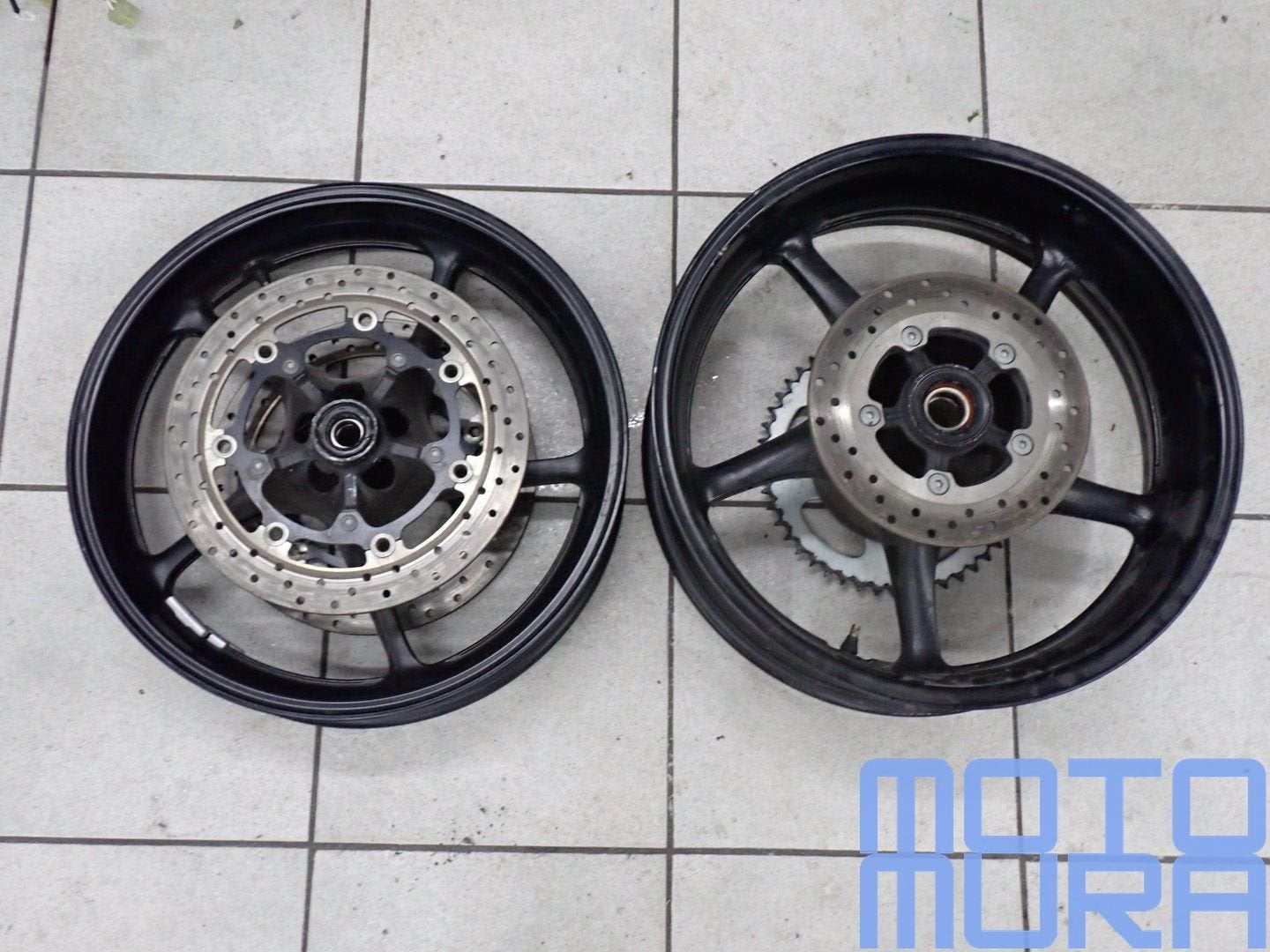 Jantes pour la Yamaha R6 2005 : jeu de jantes, jeu de roues,, Motos, -, Utilisé, -, -