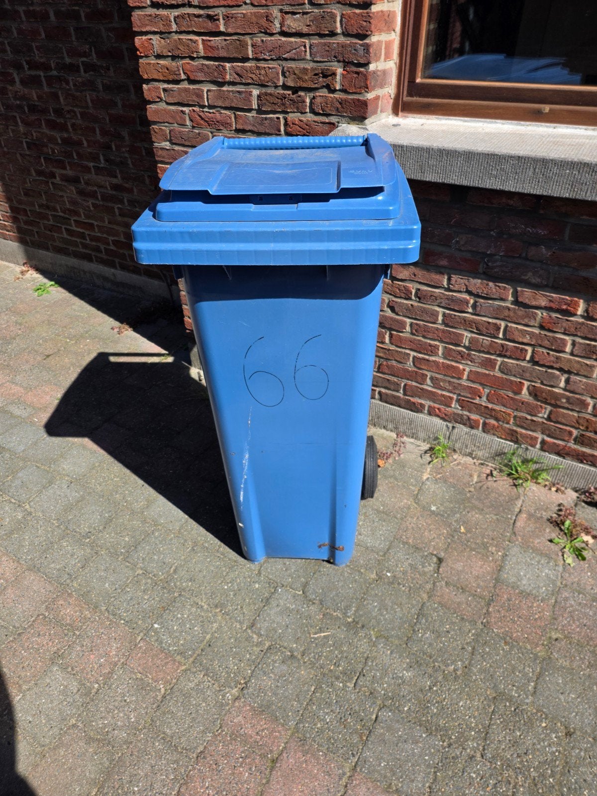 Blauwe afval container 140L, Ophalen, Kunststof, Gebruikt, 40 liter of meer