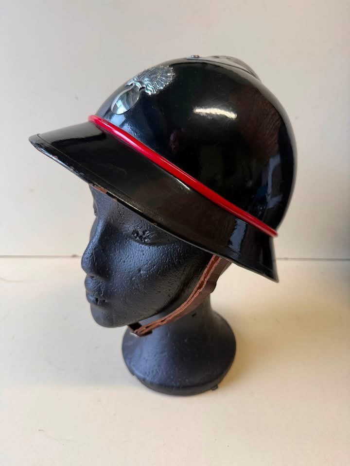 Authentique casque d'apparat de la Gendarmerie Belge, Collections, Enlèvement, Gendarmerie, Casque ou Béret