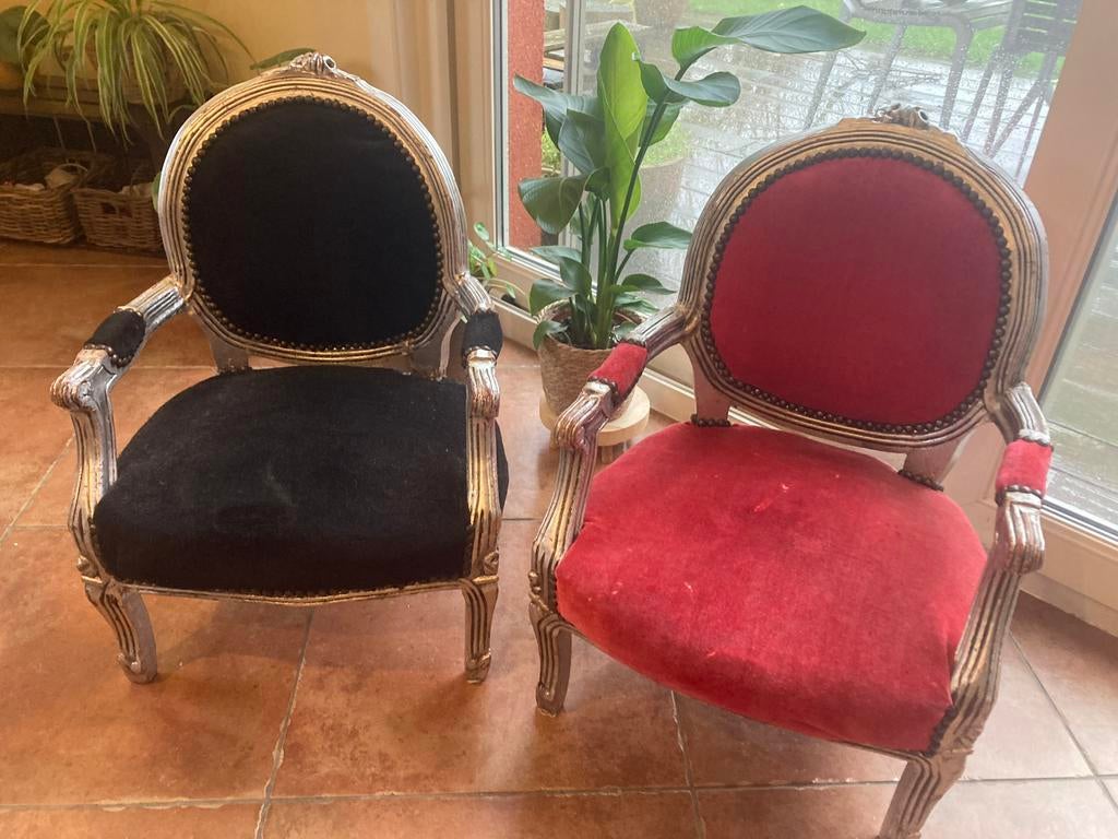 Twee retro zeteltjes zwart en rood, Ophalen, Gebruikt