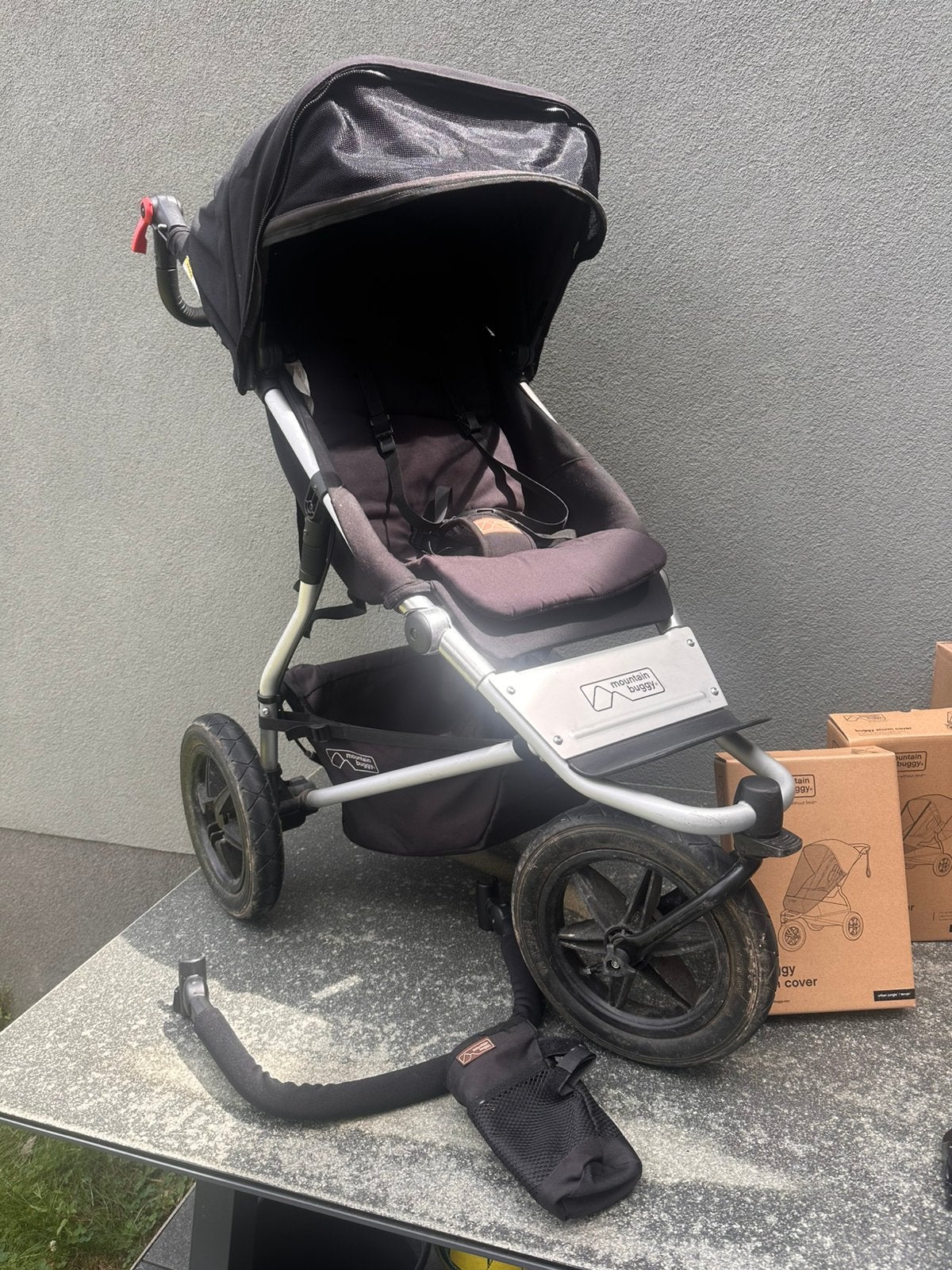 Urban jungle mountain buggy, Kinderen en Baby's, Buggy's, Ophalen, Zo goed als nieuw, Overige merken, Verstelbare rugleuning