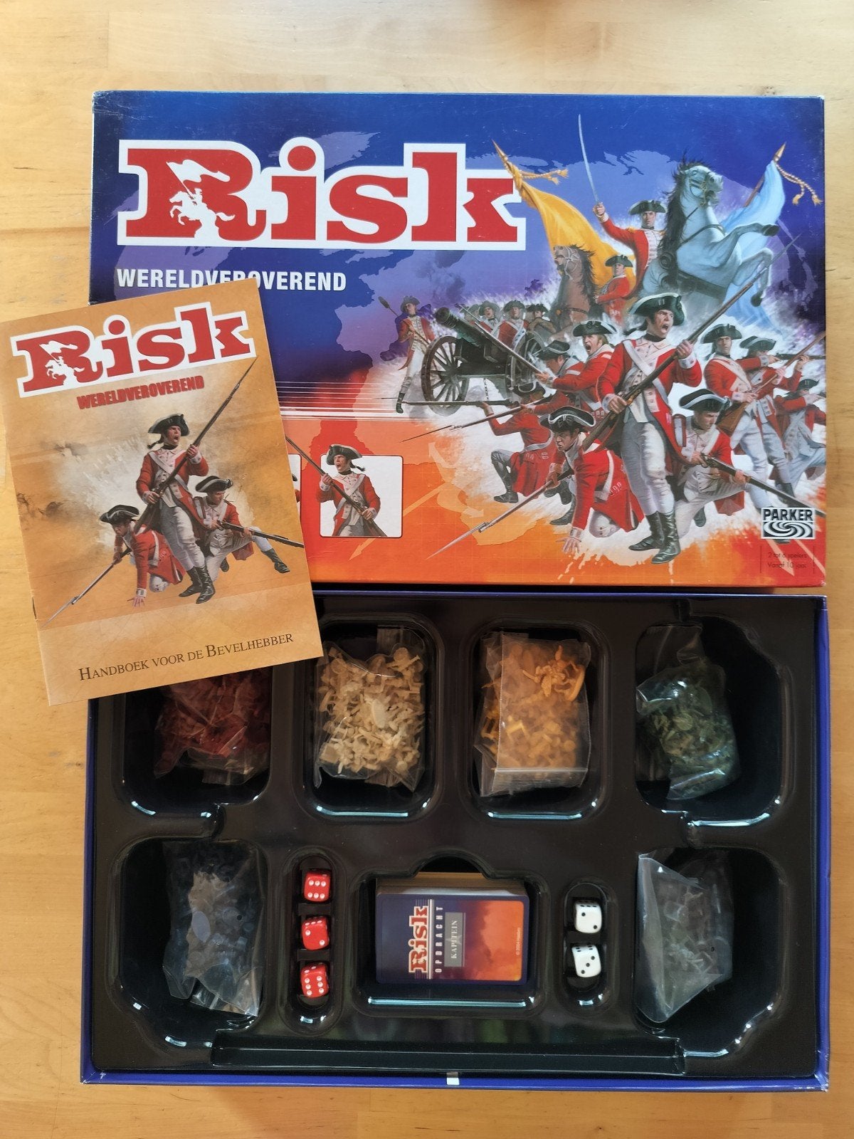gezelschapsspel Risk - NIEUW, Hobby en Vrije tijd, Gezelschapsspellen | Bordspellen, Nieuw, Een of twee spelers, Drie of vier spelers