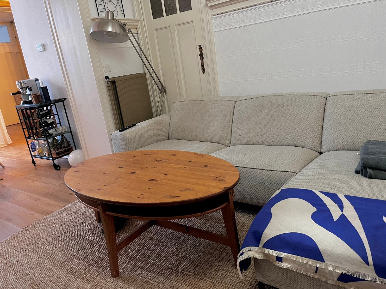 Solid wood coffee table, Enlèvement, Utilisé, 50 à 100 cm, 50 – 75