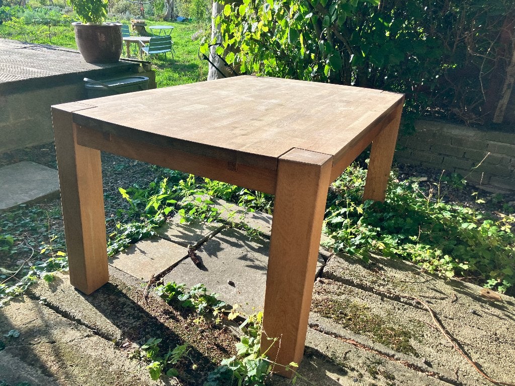 Chaises et table moderne en bois massif, Maison & Meubles, Enlèvement, Utilisé, 4 à 6 chaises