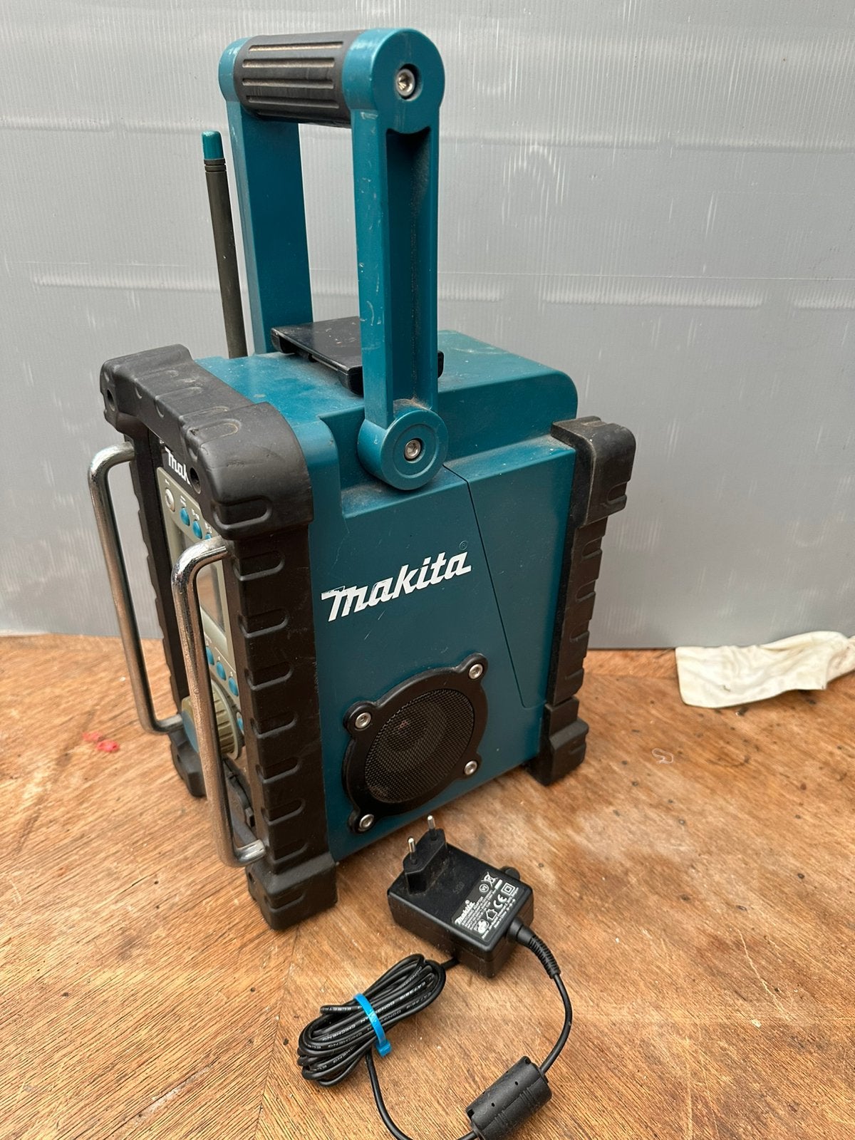 Makita bouwradio FM/AM, Ophalen, Gebruikt, Bouwradio