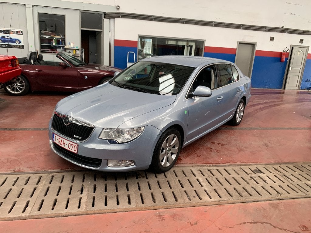 Skoda Super B Tdi 105 ch, Achat, Entreprise, Boîte manuelle, https://public.car-pass.be/vhr/7289575f-6a0f-4e05-8393-3d6ab25cd13d