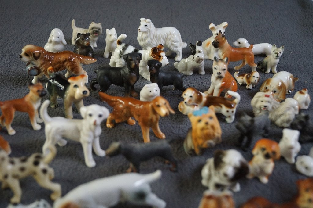 Set ven verschillende hondjes om in een letterkast te zetten, Envoi, Comme neuf, Chien ou Chat, Statue ou Figurine