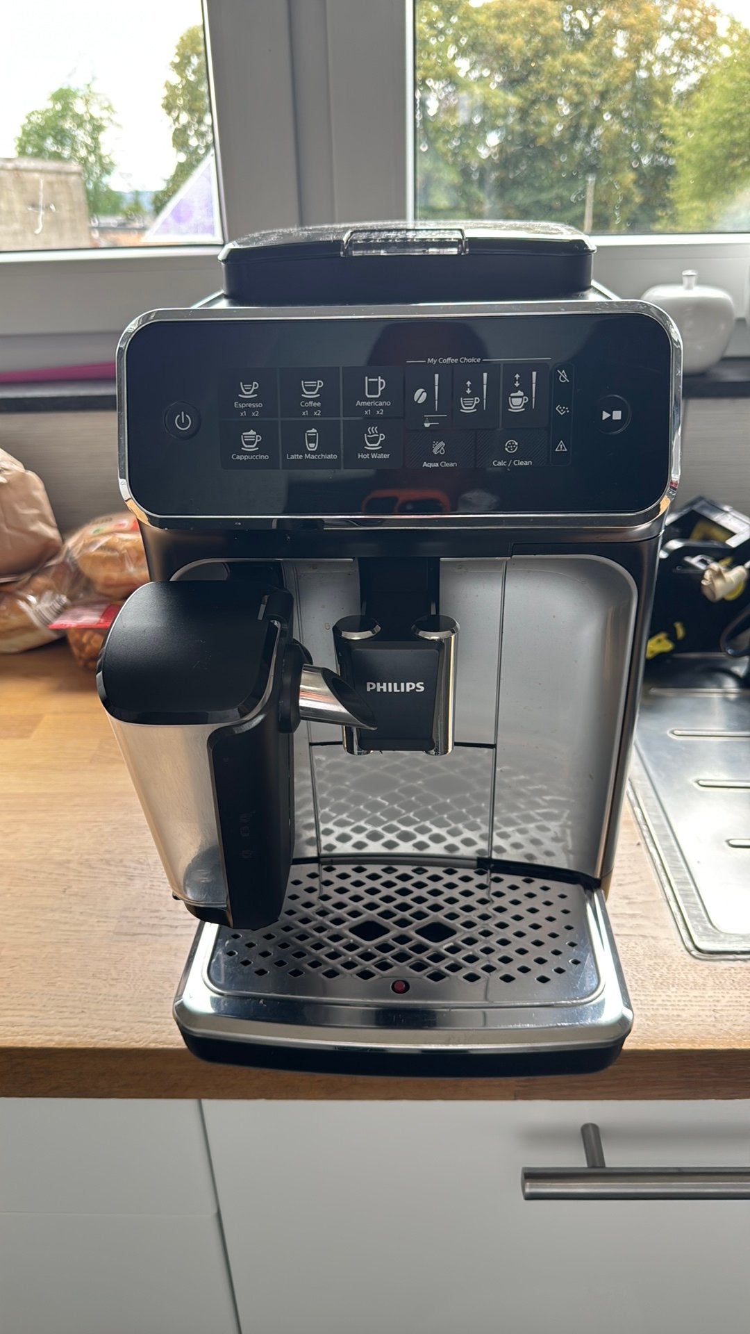 Machine a cafe a grain automatique Philips, Electroménager, Cafetières, Enlèvement, Comme neuf, Café moulu