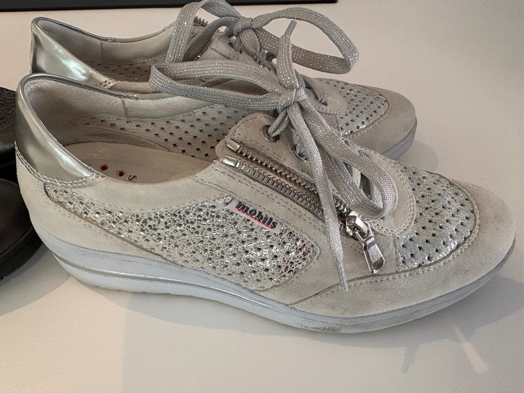 Orthopedische Schoenen maat 38 - ook voor steunzolen, Kleding | Dames, Schoenen, Ophalen, Wit, Zo goed als nieuw, Sneakers