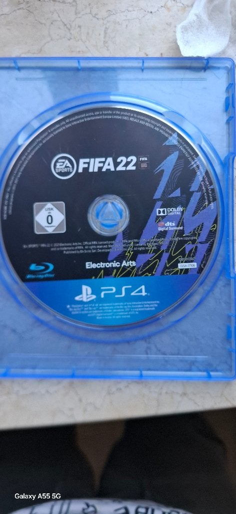 Fifa 18 plus fifa22, Games en Spelcomputers, Games | Sony PlayStation 4, Ophalen, Online, Gebruikt, 2 spelers