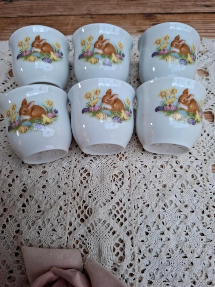 6 Eierdopjes, konijntje, narcissen, kuikentjes PASEN, Diversen, -, -, Ophalen of Verzenden, Zo goed als nieuw