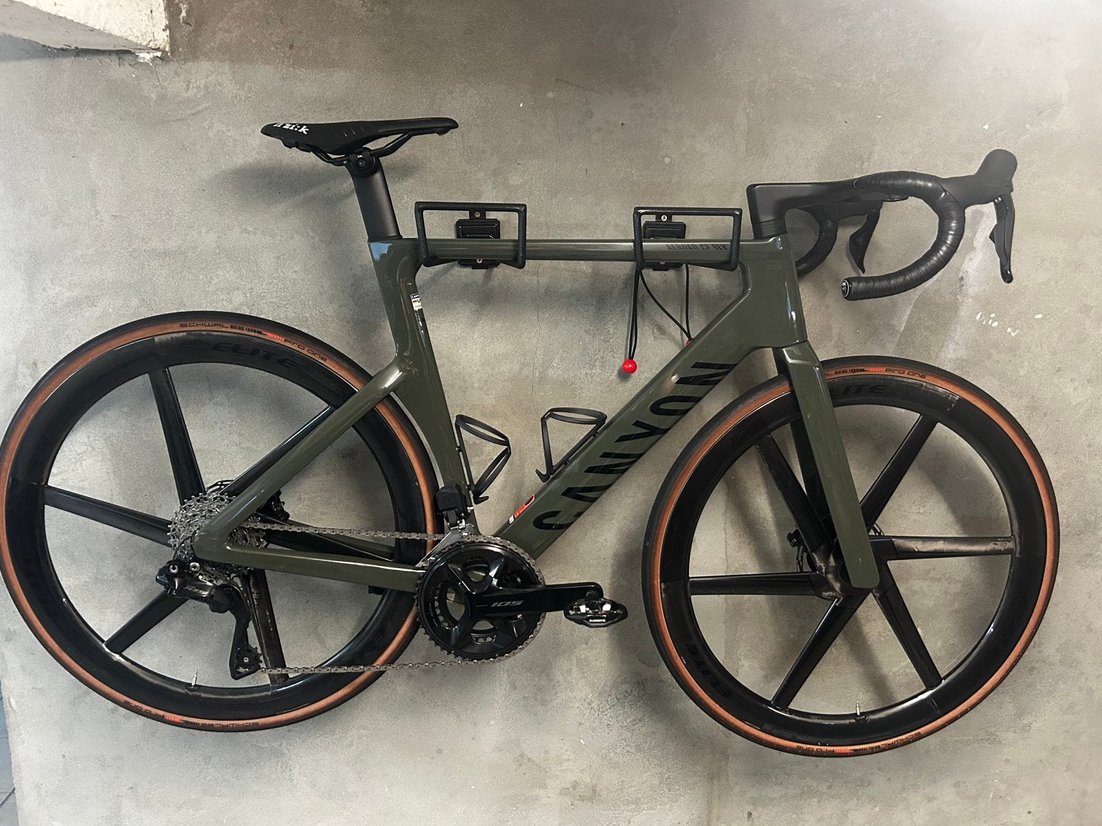 Canyon Aeroad CF SLX (minder dan 500km!), Fietsen en Brommers, Carbon, 10 tot 15 versnellingen, Heren, Zo goed als nieuw