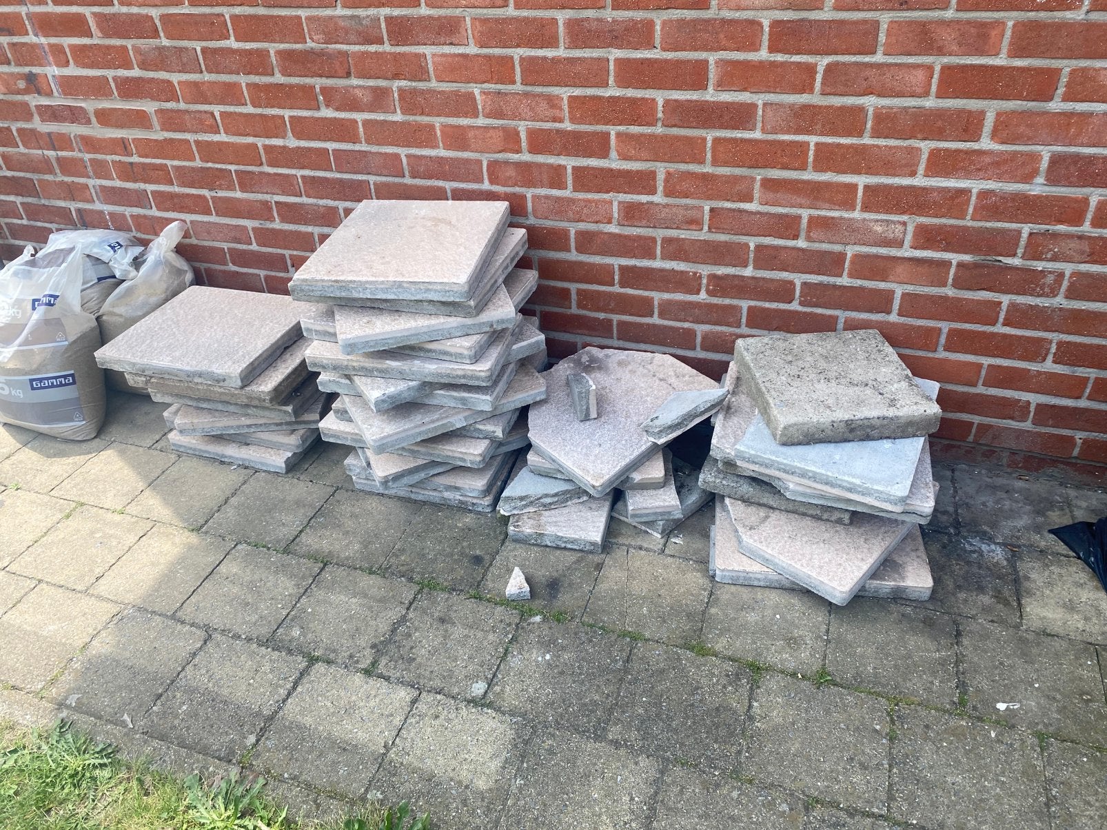Réposez les carreaux gratuitement, Jardin & Terrasse, Enlèvement, Comme neuf