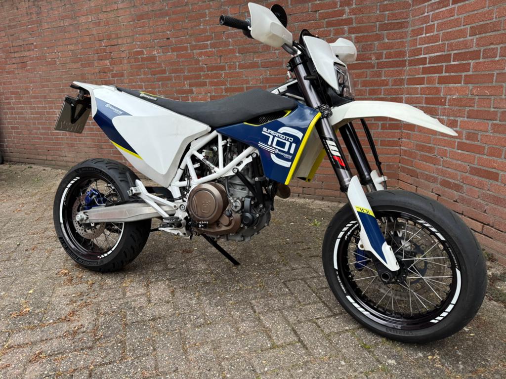Husqvarna 701 SM, Particulier, Neuf, SuperMoto
