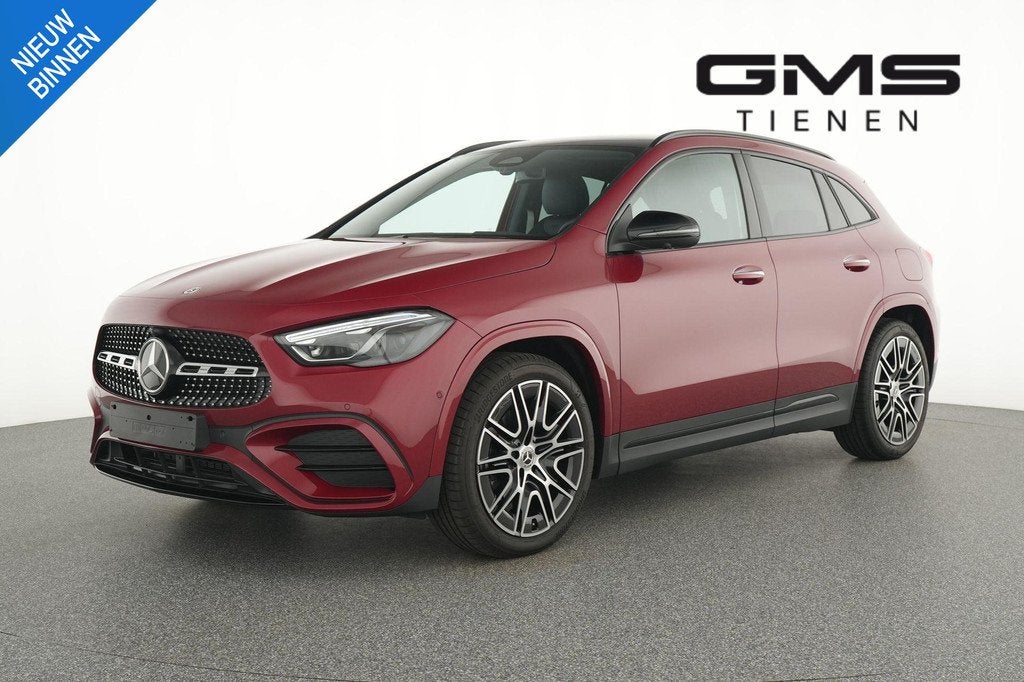 Mercedes-Benz GLA 180 "140 Years Edition" AMG Line, Autos, Achat, Euro 6, Entreprise, 5 portes