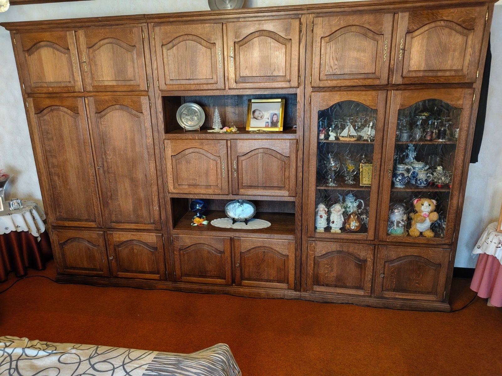 eiken kast, Ophalen