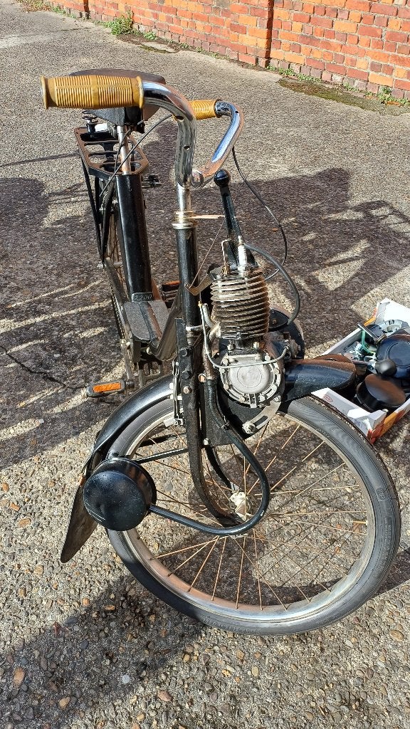 Solex 2200 voor opmaak of onderdelen, Fietsen en Brommers, Ophalen, Gebruikt, Klasse A (25 km/u), 2200 (Koffertje)