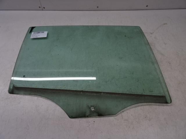 VITRE ARRIERE DROITE Skoda Superb (3TAA) (01-2008/05-2015), Utilisé, Skoda