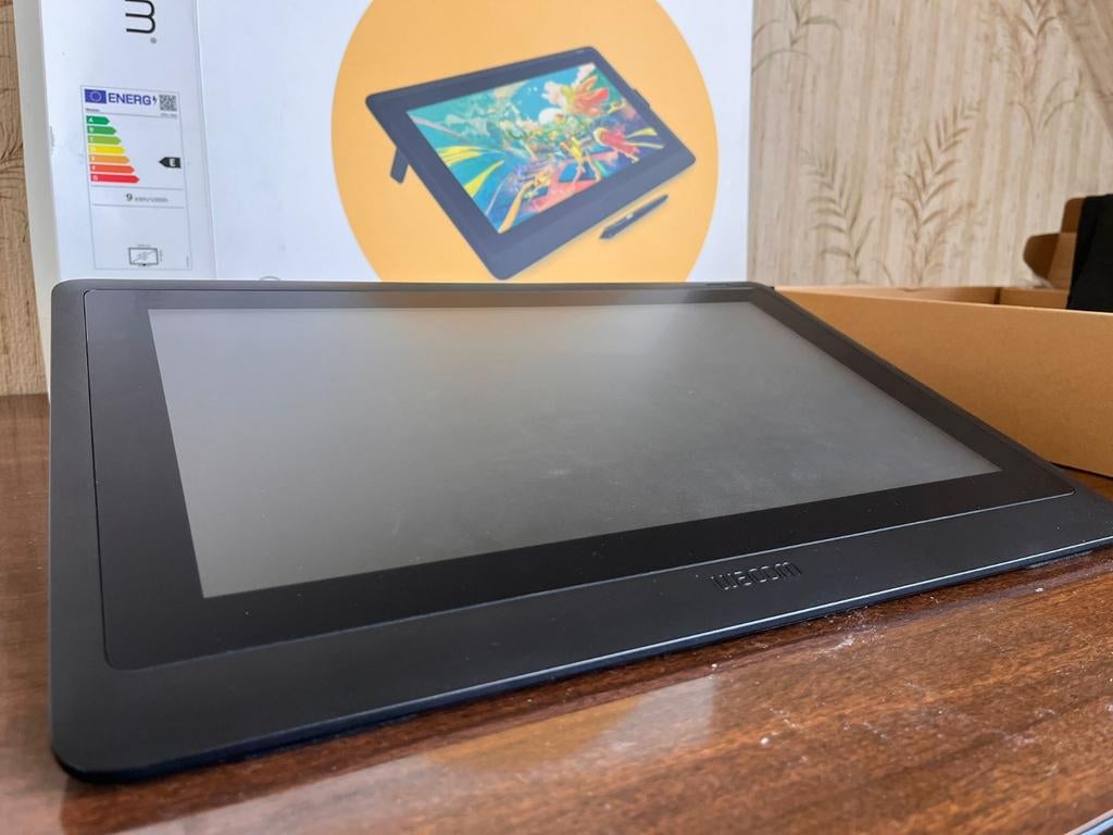 Wacom cintiq 16 Full HD, Informatique & Logiciels, Enlèvement