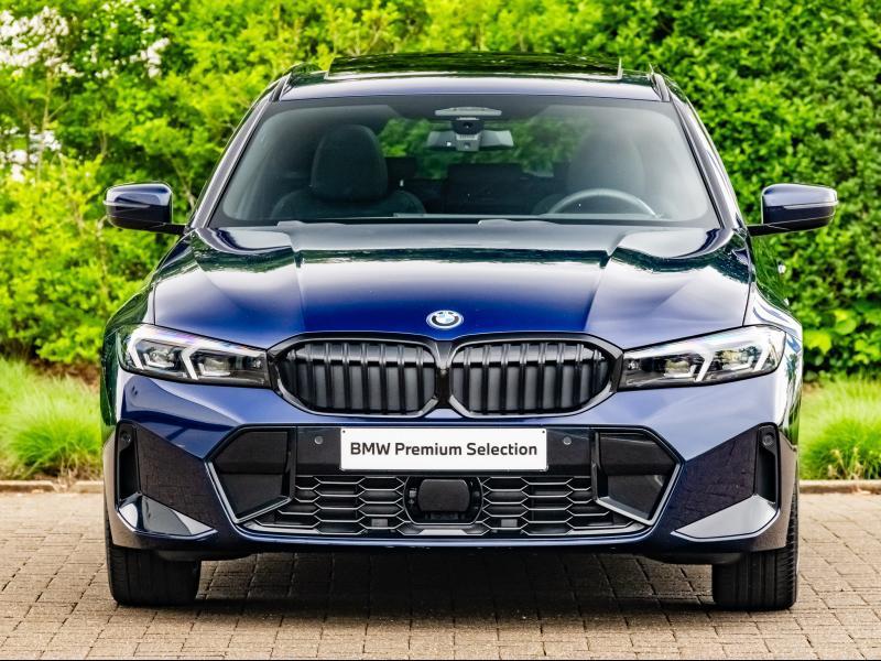 BMW Serie 3 330 Touring/M-Sport PRO, Automaat, 292 pk, Blauw, 216 kW