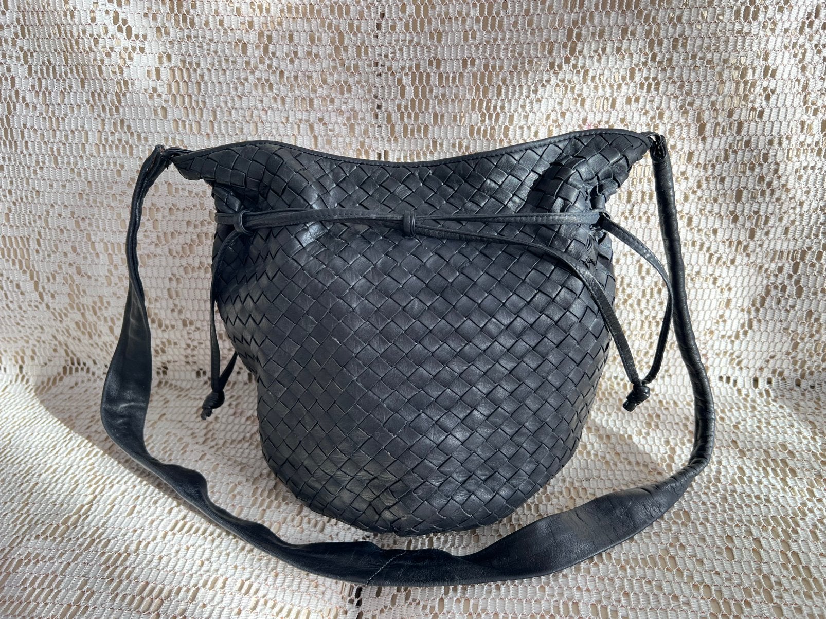 Bottega Veneta zwarte geweven leren tas, Ophalen of Verzenden, Zo goed als nieuw, Zwart, Leer