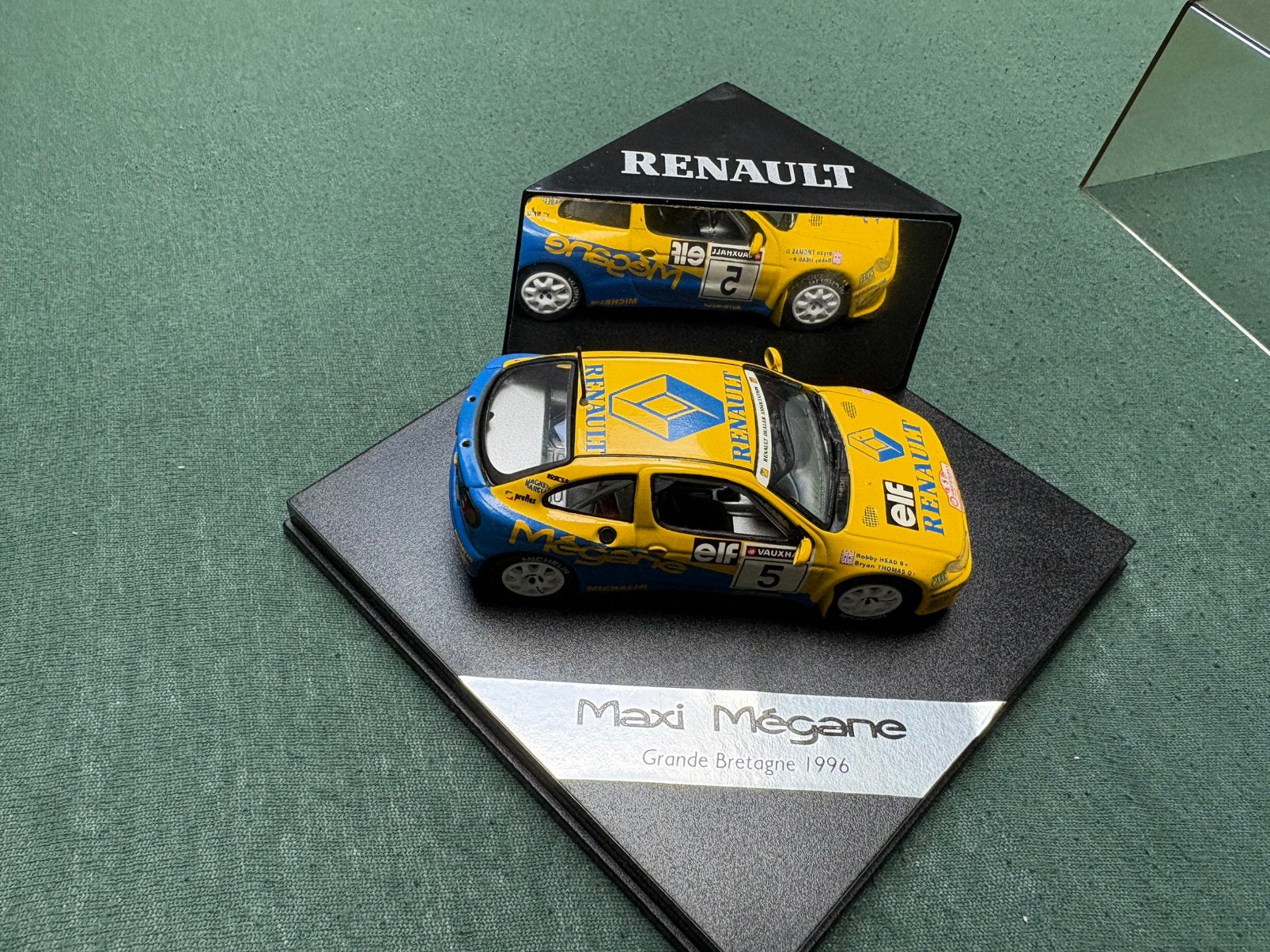 Renault Maxi Mégane - rally Grande Bretagne 1996-, Ophalen of Verzenden, Zo goed als nieuw
